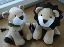 This awesome pattern is an Etsy bestseller. The Lion Toy sewing pattern will make you a wonderful Larry Lion plush toy which will have a finished size of 13” (33 cm).