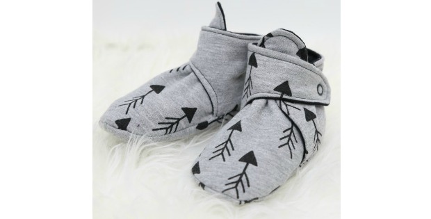 Blitzen Booties Sewing Pattern - Fits Newborn To Adult Feet with video