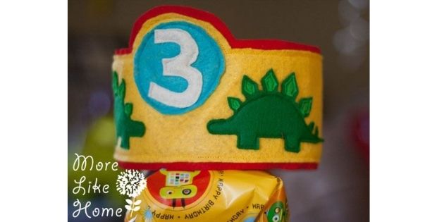 FREE Sewing pattern for the Dinosaur Birthday Crown
