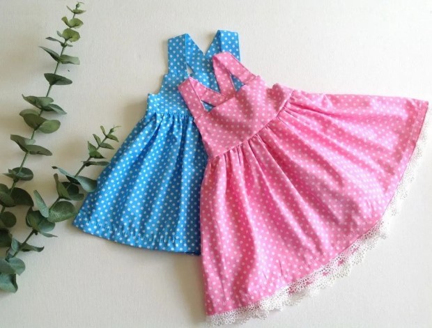 Baby Sundress FREE sewing pattern (Newborn to 12mths)