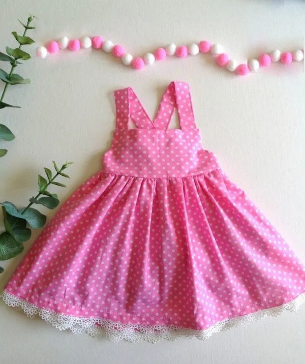 Baby Sundress FREE sewing pattern (Newborn to 12mths)